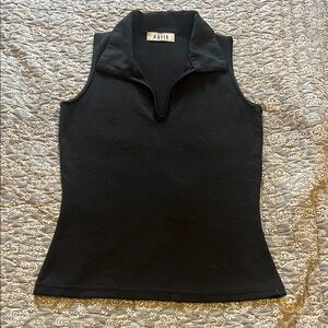 A. Buyer Women's Black Sleeveless Top